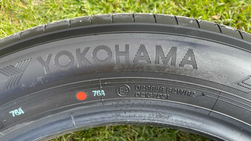 Yokohama Advan V61 225/55 R18 98 H, przebieg 10 km, rok 2025