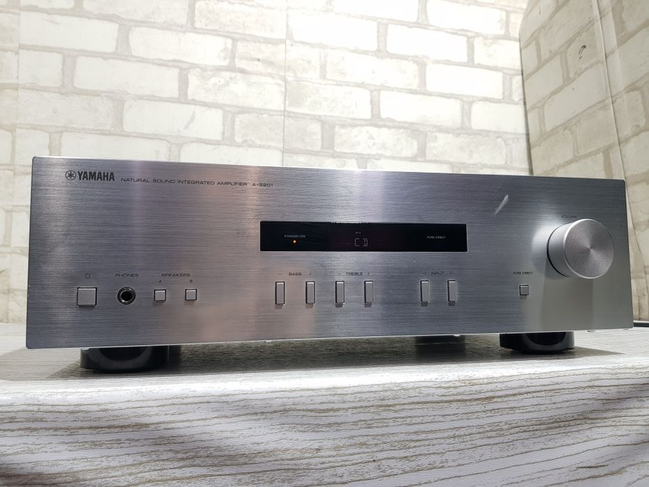 Стерео підсилювач YAMAHA A-S201, *2x140 Вт, б/у з Німеччини