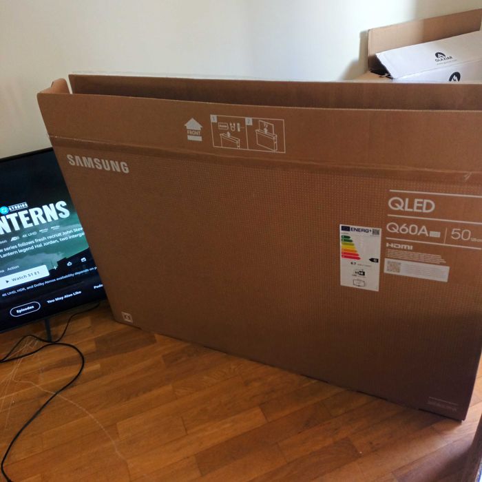 TV Samsung 50" QLED 4K Smart TV (Q60A) - Excelente Estado + Caixa Original