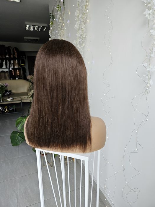 Peruka z włosów naturalnych Megan naturalny brąz naturalna gęstość