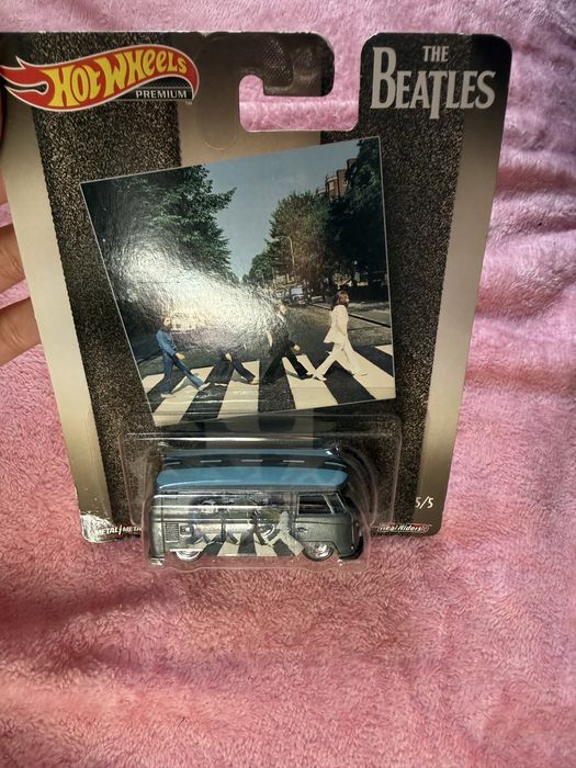 Carro hotwheels dos the beatles