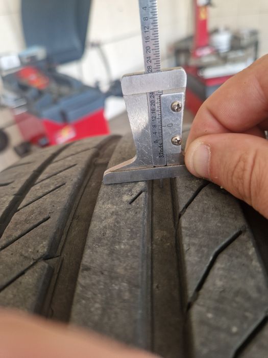 235 40 18 лето Continental/Kumho