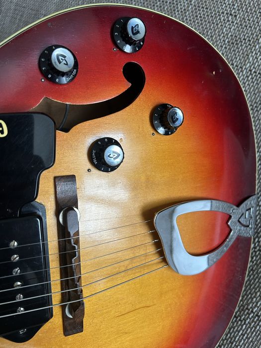 1966 Guild Capri - Gibson ES-175 killer :)