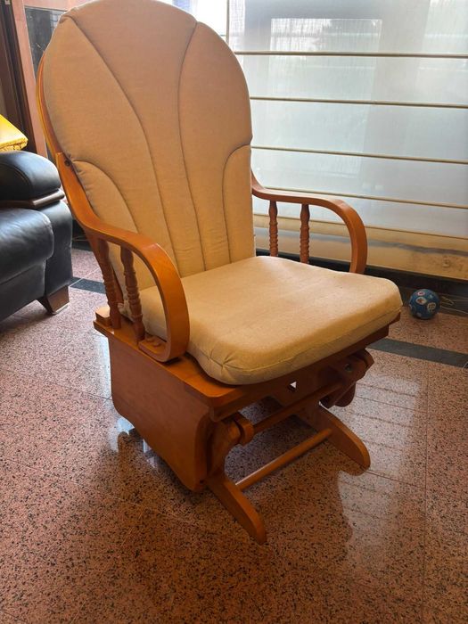 Cadeira de baloiço + Repousa pés