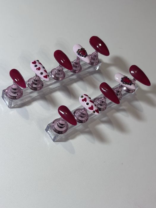 Press on nails/sztuczne paznokcie