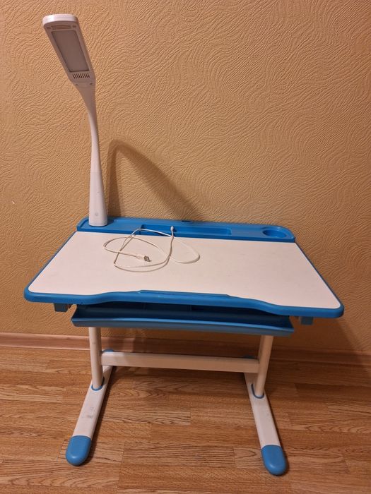 Детская парта стол трансформер Fundesk с лампой!