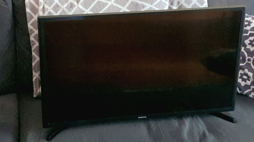 Telewizor LED Samsung UE32J5000 32 cale