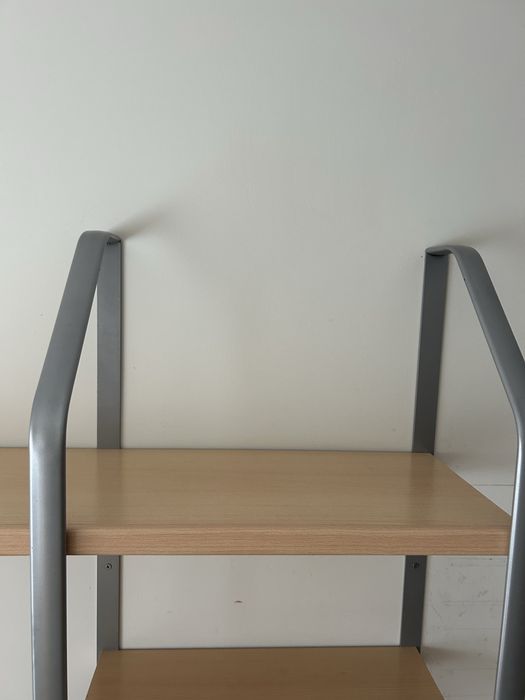 Estante com 6 prateleiras