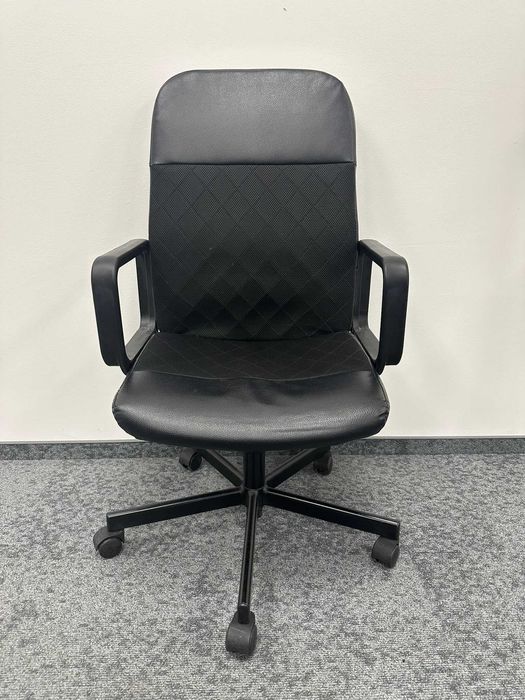 Krzesło obrotowe Renberget TANIO