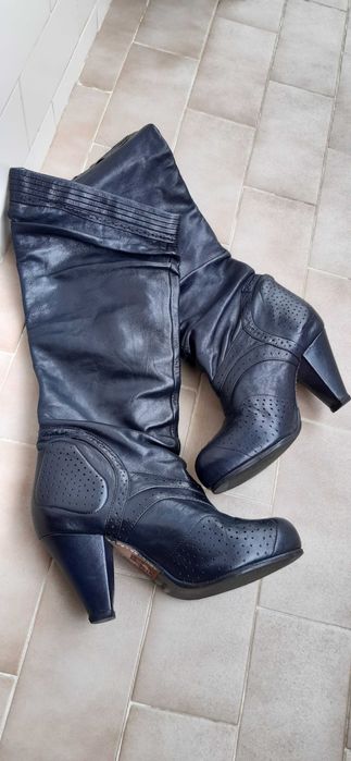 Botas em pele, marca Diesel