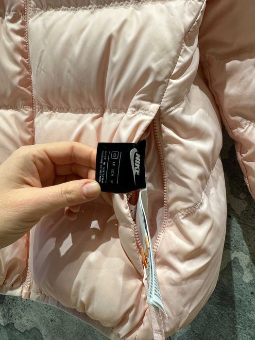 Nike dwustronna kurtka damska różowa