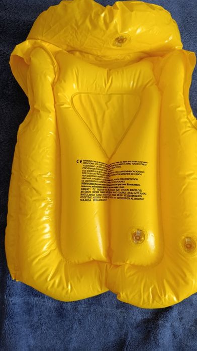 Надувной жилет детский