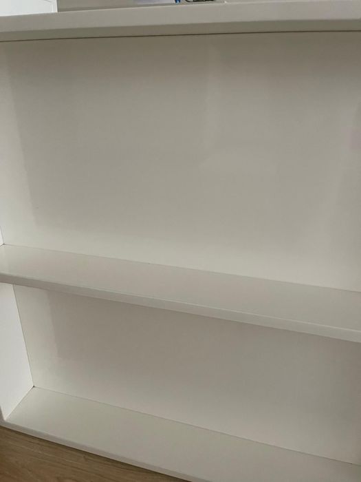 Estante lacado branco Trama