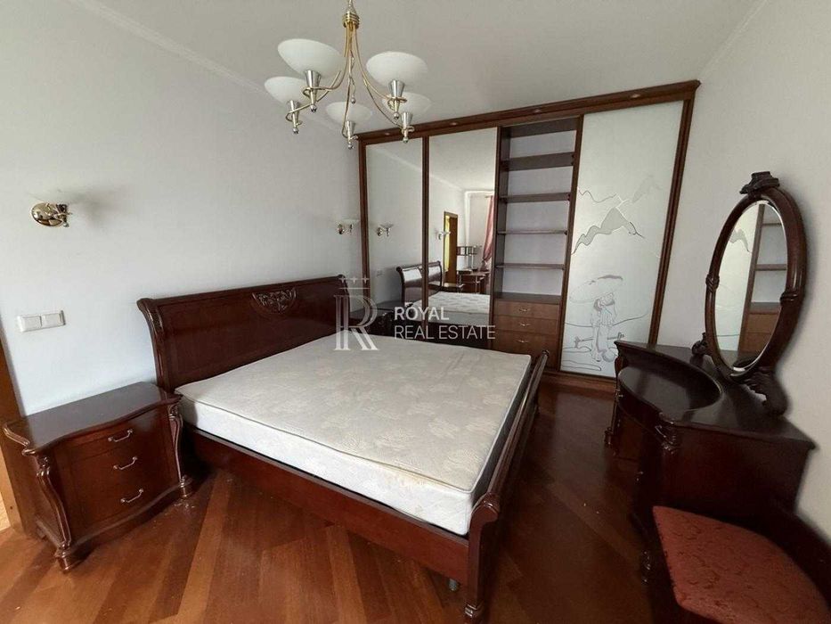 Продаж Квартири 76 м2, вул. Салютна 1б, метро Нивки, Шевченківський район