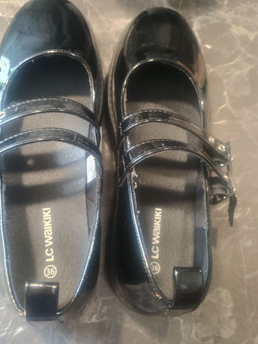 Туфли школьные лаковые