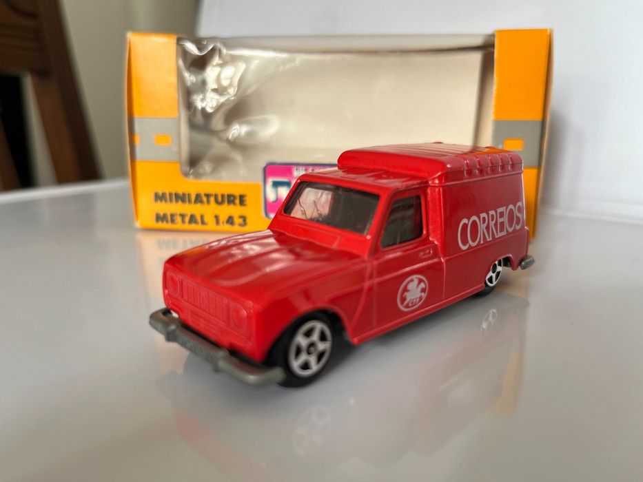 Renault 4 Fourgonnette - CTT Correios de Portugal - esc.1/43