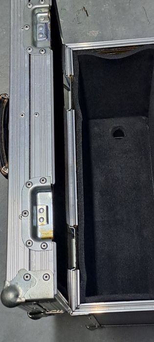 Vendo case técnica