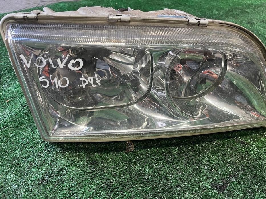 Farol direito Volvo V40
