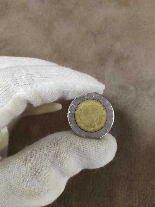 лот Италия 2 евро 2017г собор Венеция и 500 лир 1986 Парламент футляр