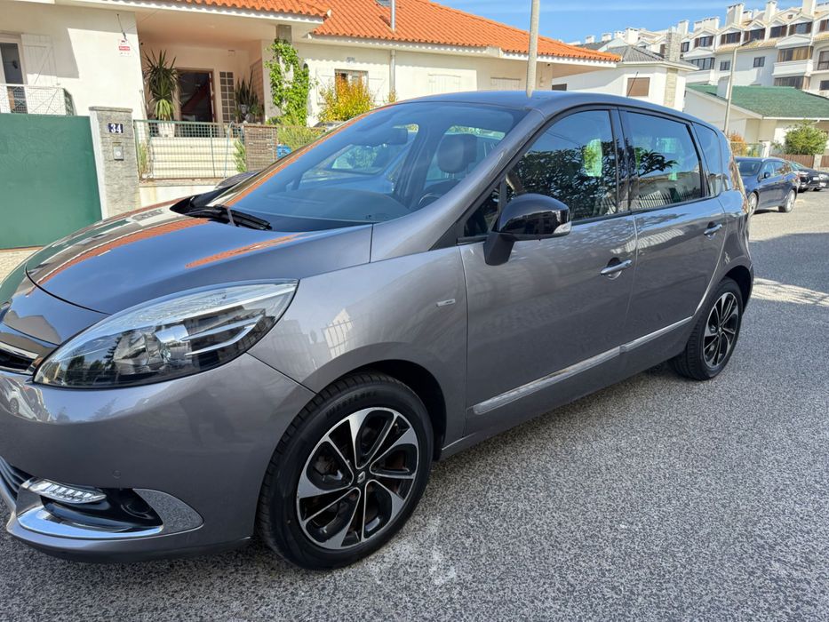 Renault Scénic dCi Automatico Bose (2016) – 106.000 km