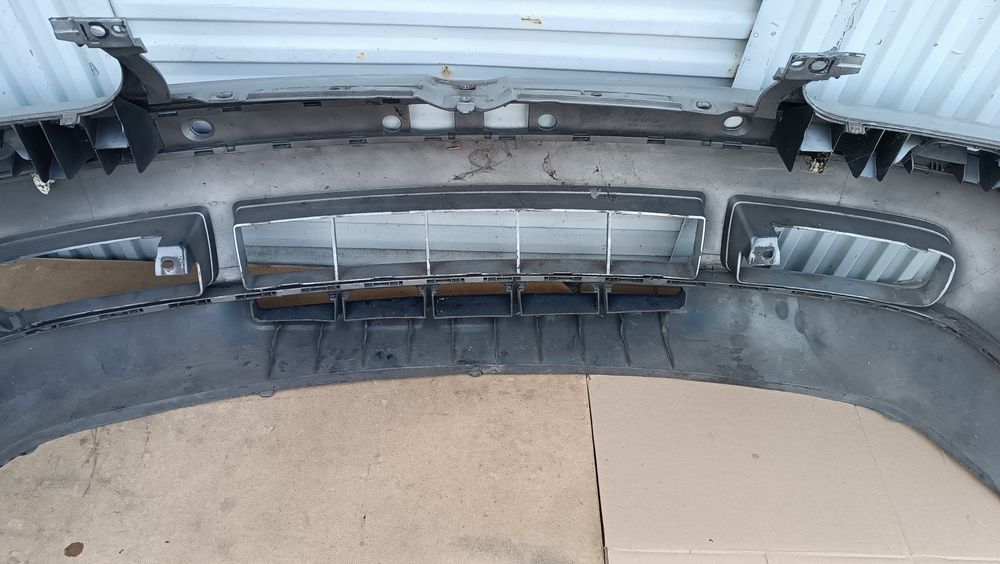 Vendo parachoque de frente VW golf 4 ano 1998/2004