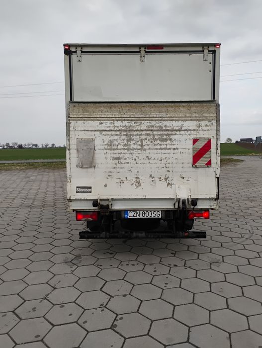 Sprzedam Iveco daily kontener 2015 rok winda niski przebieg