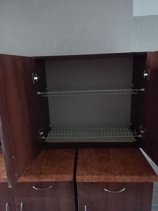 Продам кухонну мебель