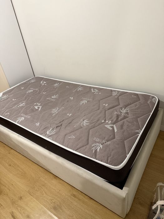 Cama 1,90 x 1,00 m com Arrumação — 200€ negociáveis