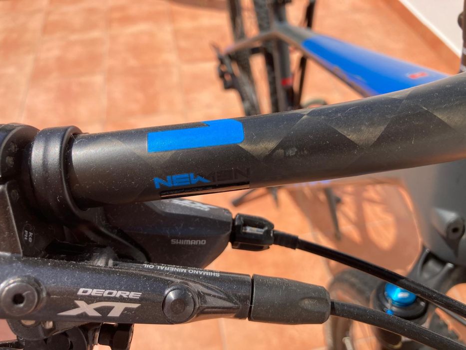 Bicicleta Cube Carbono