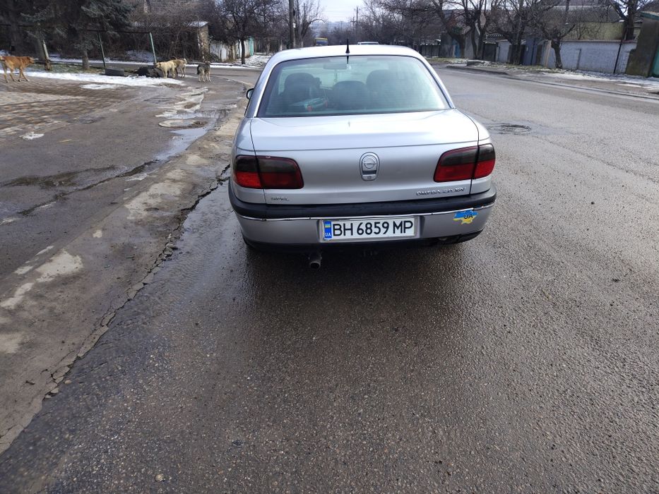 Opel Omega B 1999 2.0 Газ Бензин