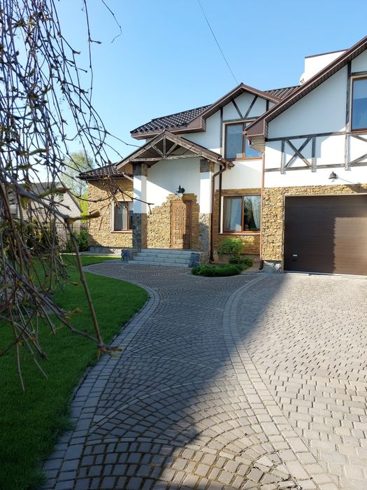 Продам современный 2х этажный дом с отличным ремонтом