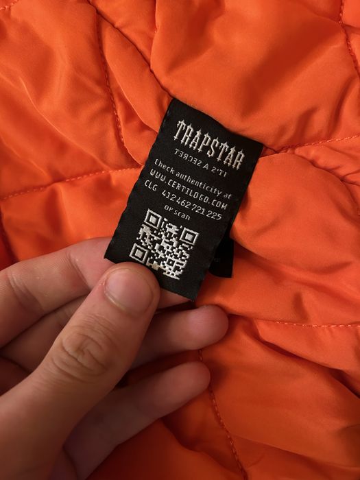 Бомбер trapstar пуховик