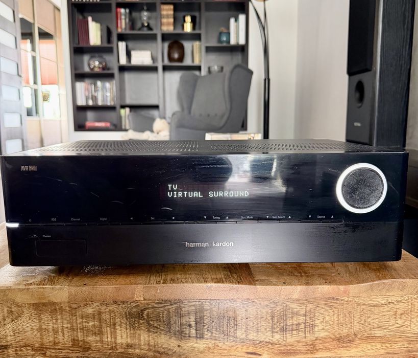 Amplituner Harman Kardon AVR 151/230