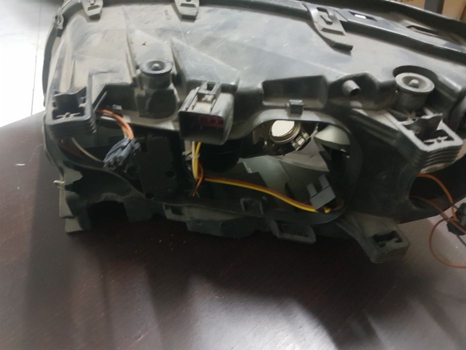 Farol esquerdo rhd  volvo v70III
