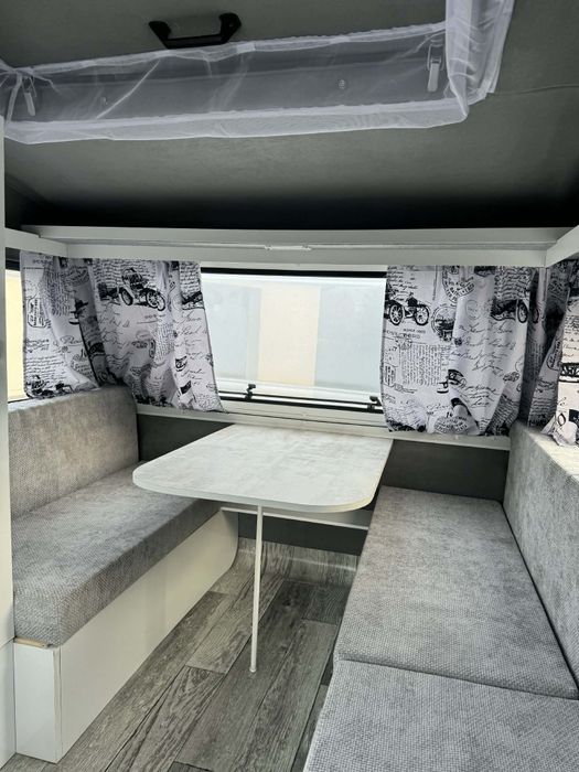 Przyczepa kempingowa Niewiadów N126E