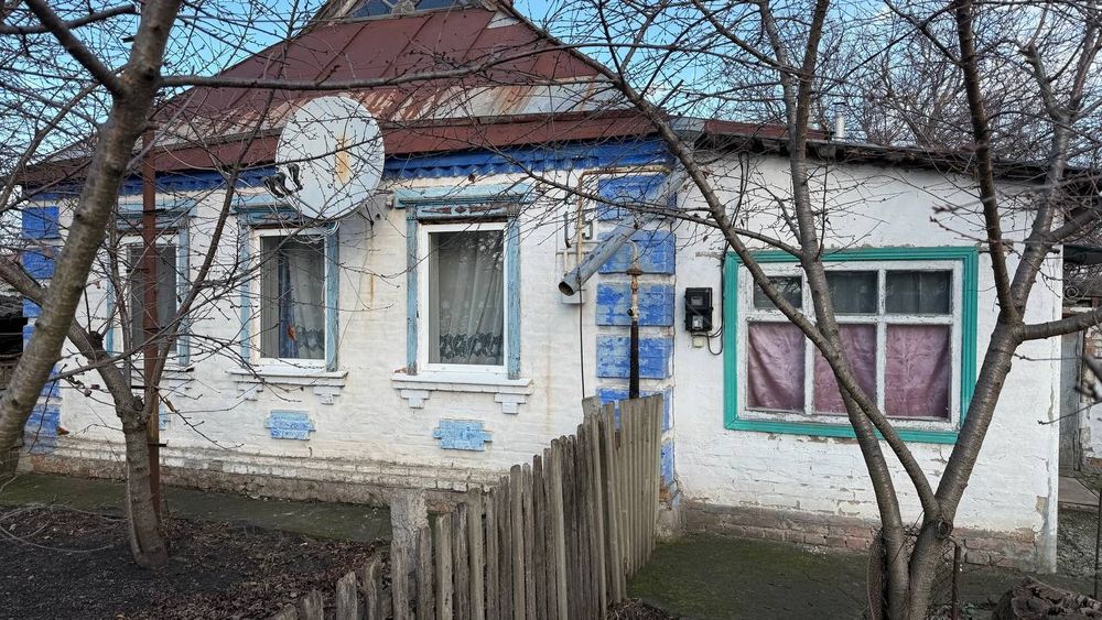 Продам будинок  селище  Чутове Полтавська обл