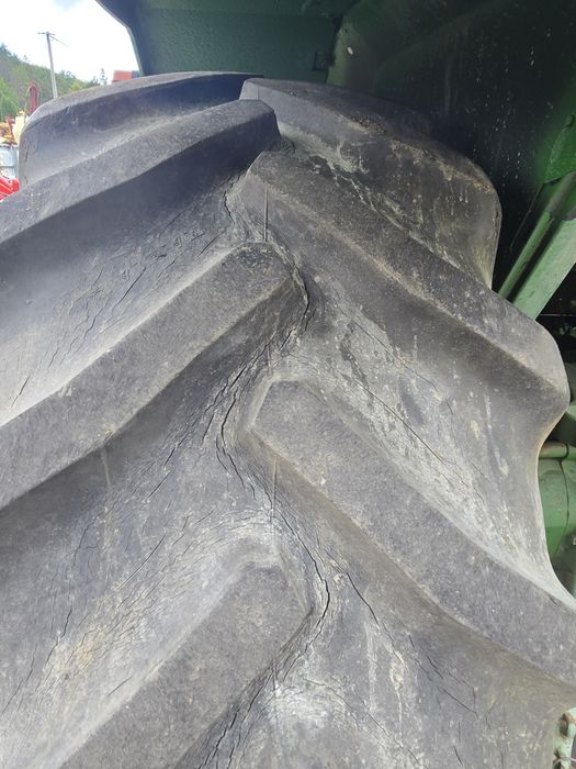 Ciągnik roniczy John Deere2140 z turem