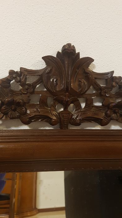 Espelho em talha antigo