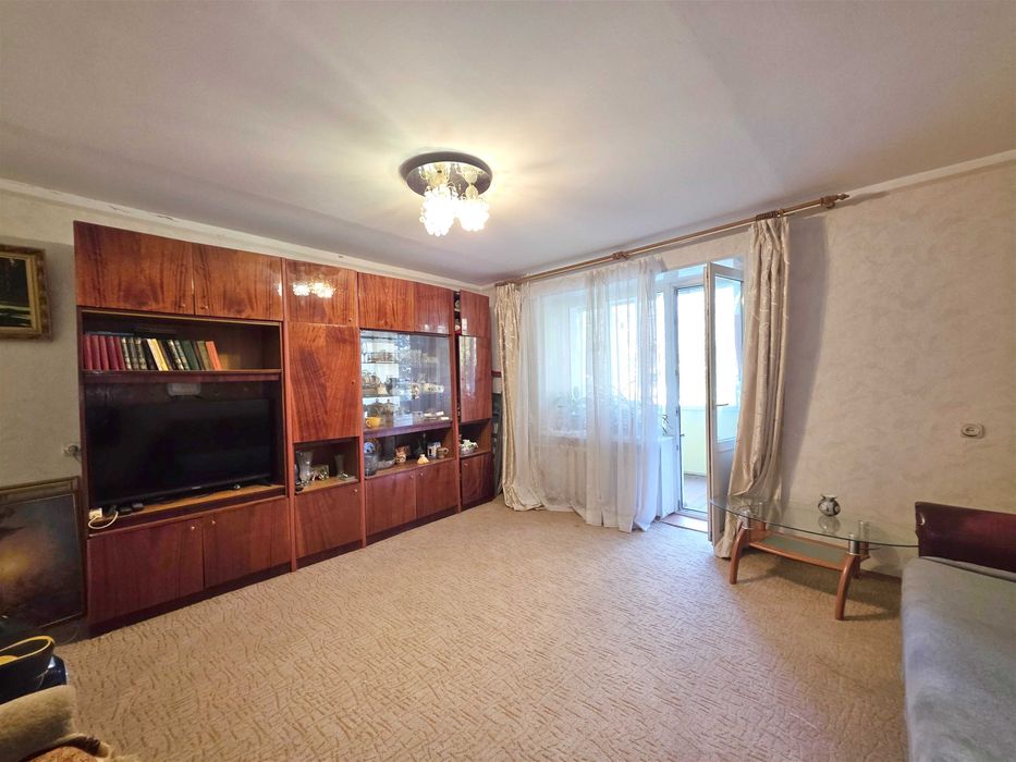 Велика 2к квартира у центрі міста. ДержПрограми.