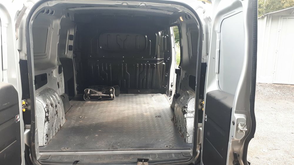 Аренда буса авто без водителя OPEL COMBO