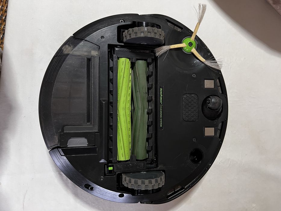 Aspirador iRobot Roomba i3