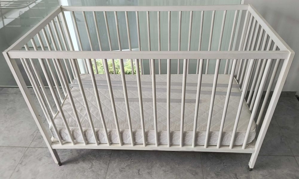 IKEA GULLIVER, Łóżeczko dziecięce 120x60, materac