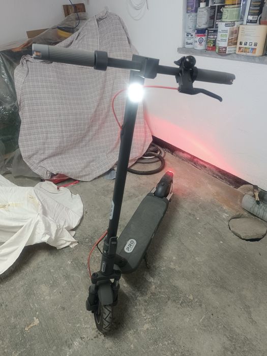 Xiaomi Electric Scooter 5 Pro - Como Nova