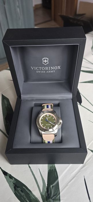 Zegarek Victorinox I.N.O.X. V