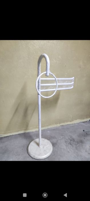 Vários artigos para desocupar