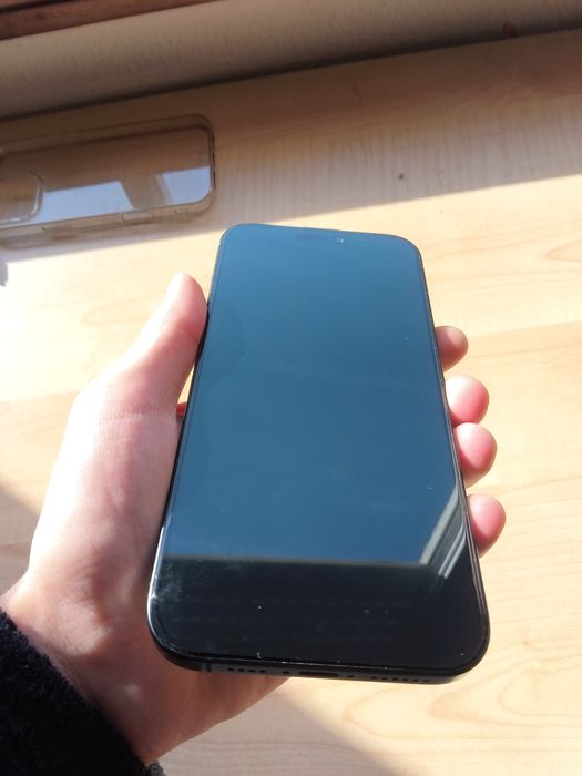 iPhone 16 Pro Max 256GB - Bateria 98% - Como Novo
