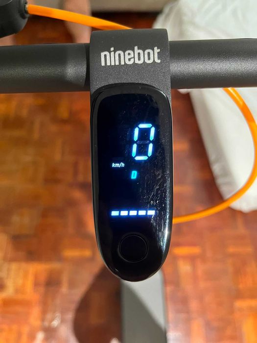 Ninebot F40 | Excelente Estado | 1008.2 km | Caixa + Fatura | 400€