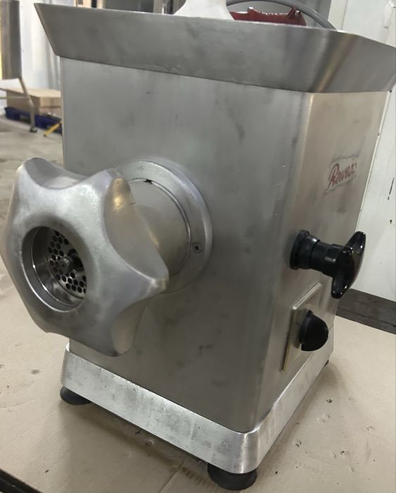 Промислова мʼясорубка Rewebo RF-70