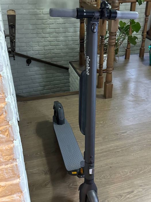 Електросамокат ninebot