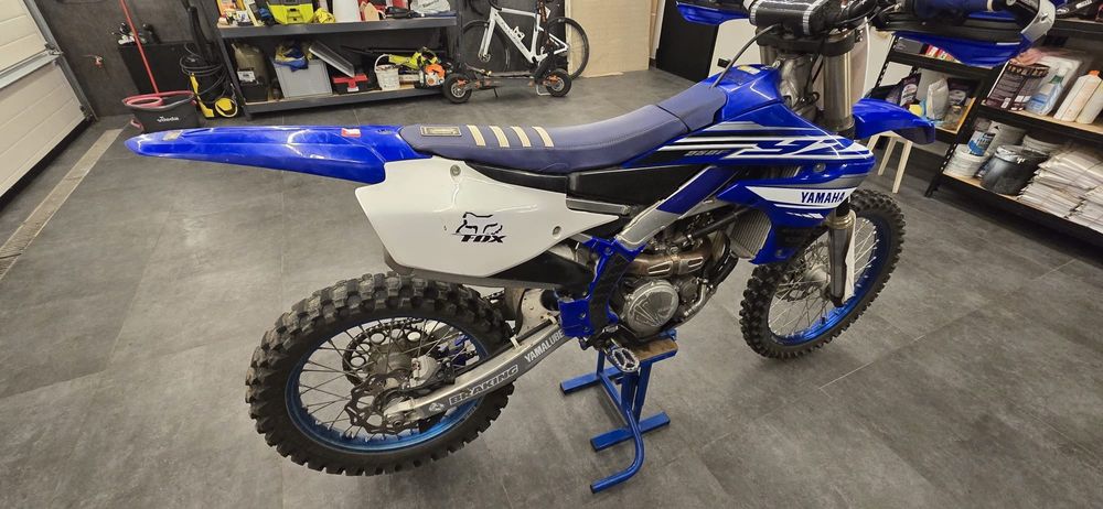 Sprzedam Yamahe YZF 250 w idealny stanie